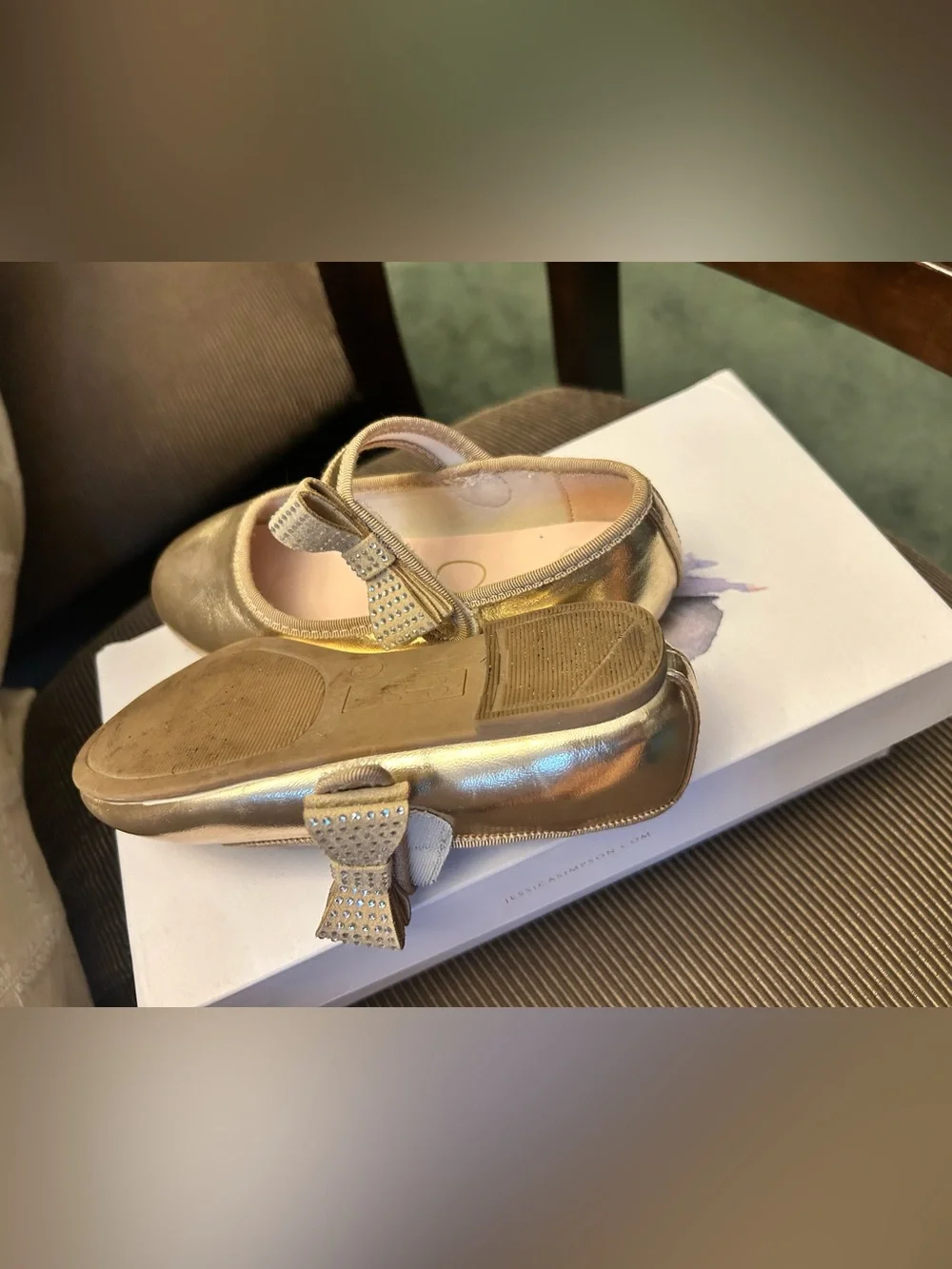Size 11 Jessica Simpson Metallic Gold Bow Strap Girls' Dress Flats